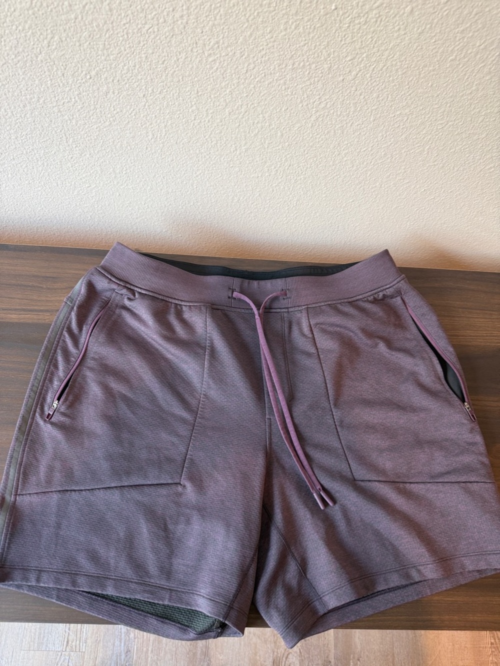Lululemon Men’s Shorts XL